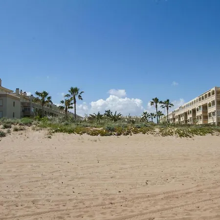 Urbanizacion En Primera Linea De Playa Apartment