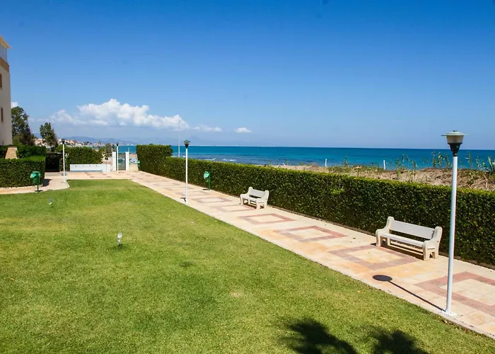 Urbanizacion En Primera Linea De Playa Daire Denia