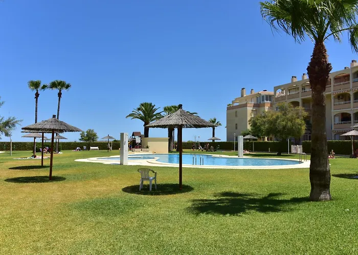 Urbanizacion En Primera Linea De Playa * دينايا